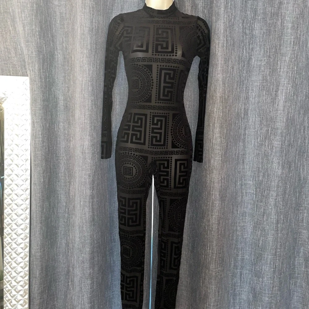 Black Geometric Patterned Jumpsuit - Picture 1 of 3